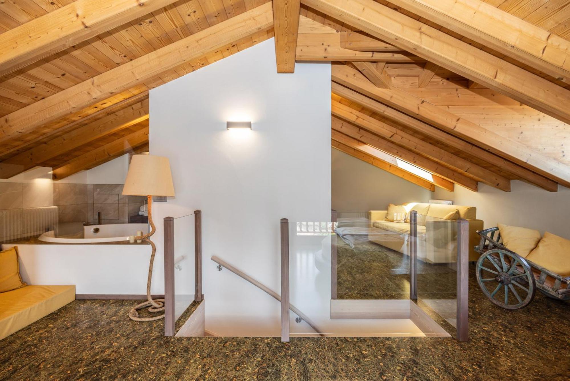 Horse House Bed & Breakfast Romallo Eksteriør bilde